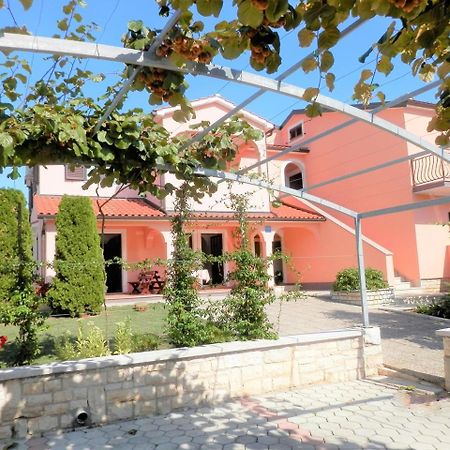 Apartment Complex Silva Rovinj Exterior photo