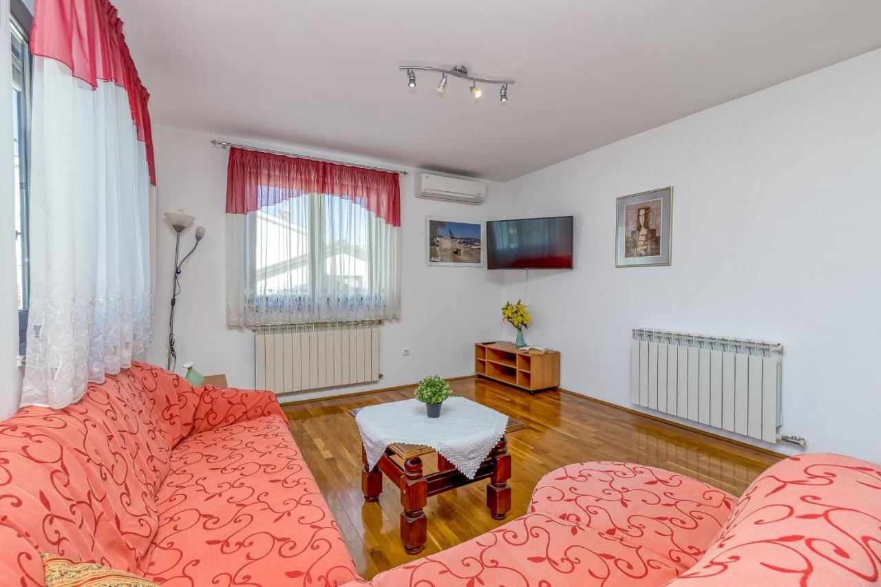 Apartment Complex Silva Rovinj Exterior photo