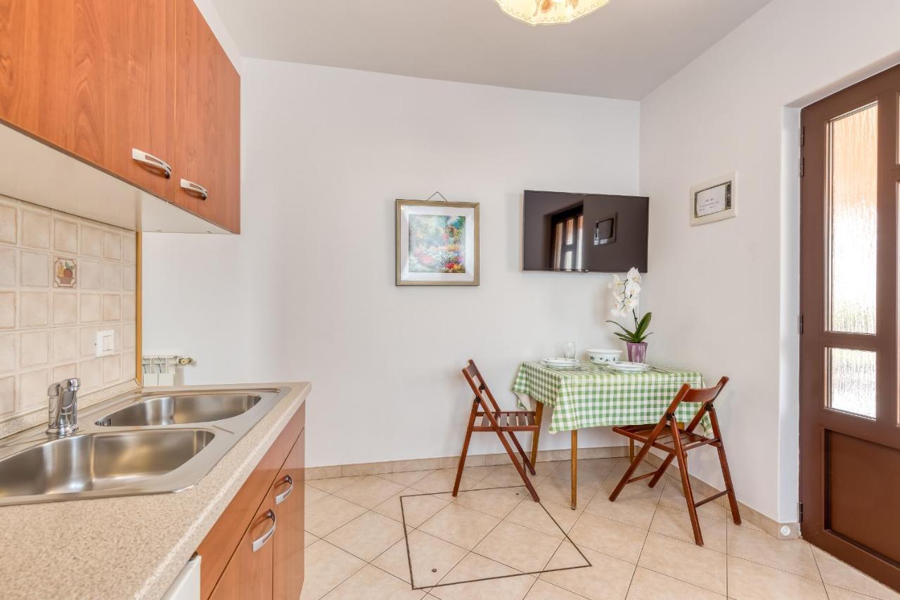 Apartment Complex Silva Rovinj Exterior photo