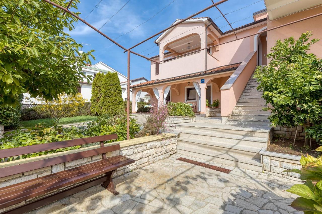 Apartment Complex Silva Rovinj Exterior photo