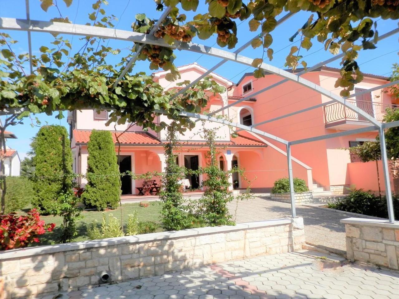 Apartment Complex Silva Rovinj Exterior photo